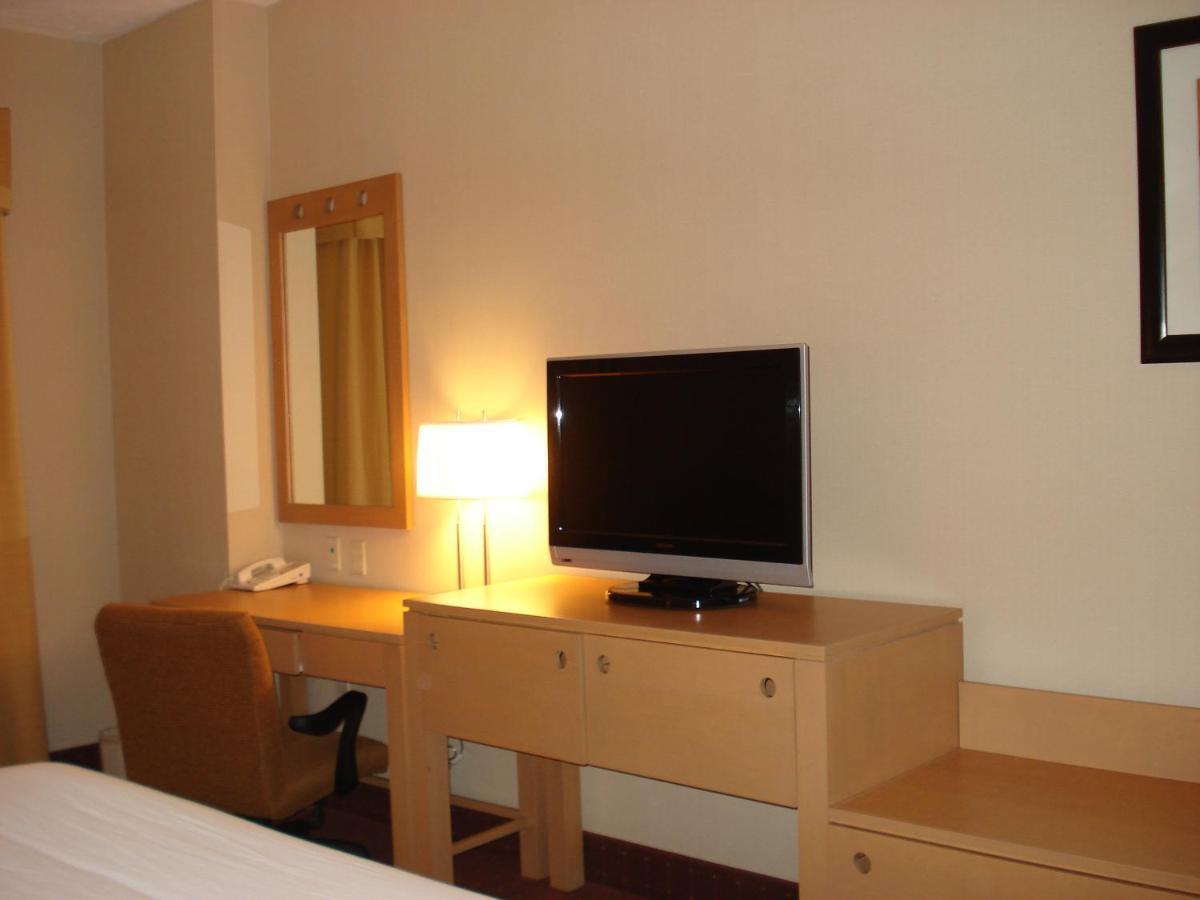 Holiday Inn Express Saltillo Zona Aeropuerto By Ihg Luaran gambar