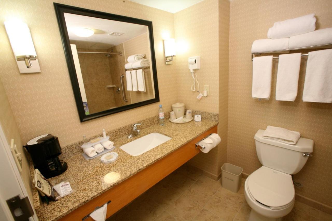 Holiday Inn Express Saltillo Zona Aeropuerto By Ihg Luaran gambar