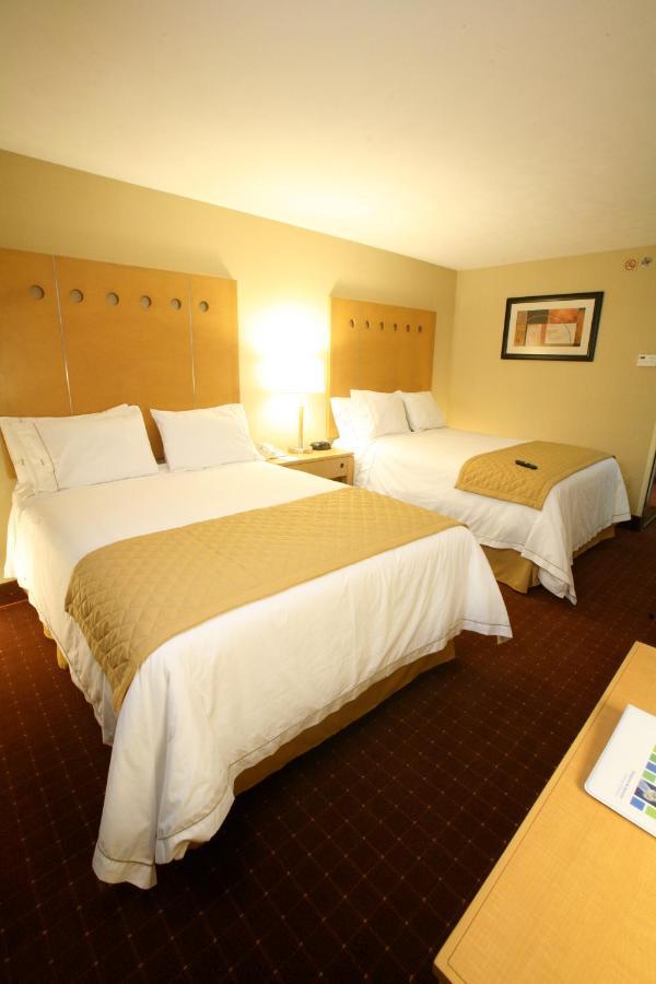 Holiday Inn Express Saltillo Zona Aeropuerto By Ihg Luaran gambar