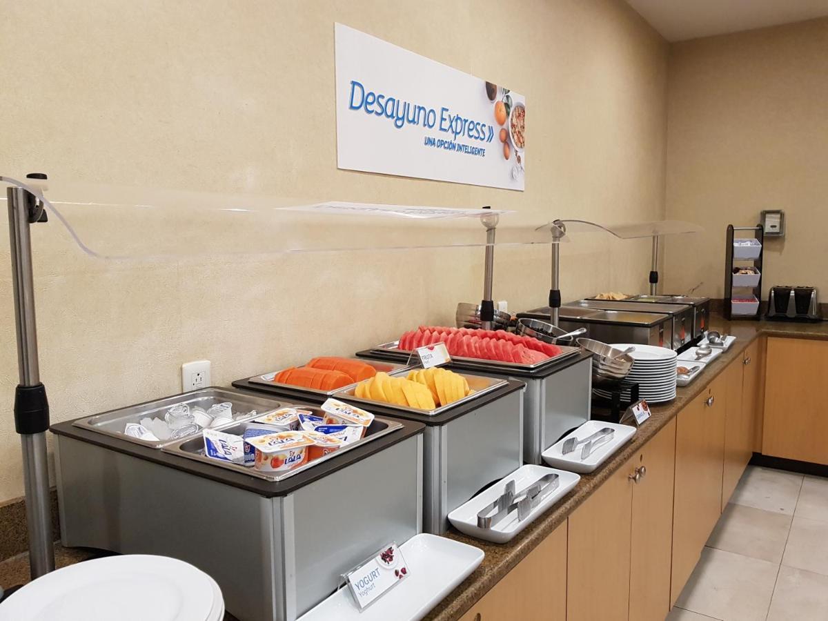 Holiday Inn Express Saltillo Zona Aeropuerto By Ihg Luaran gambar