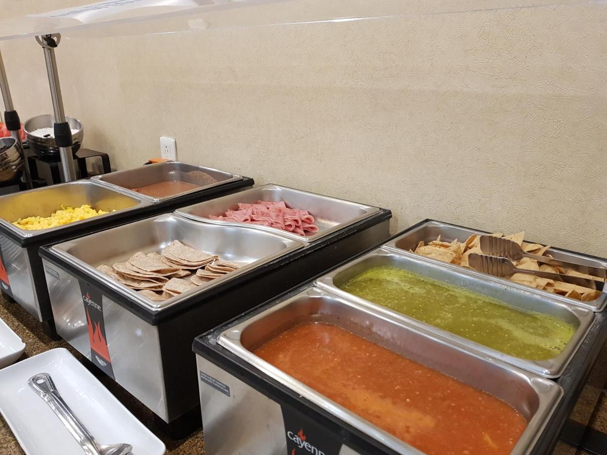 Holiday Inn Express Saltillo Zona Aeropuerto By Ihg Luaran gambar